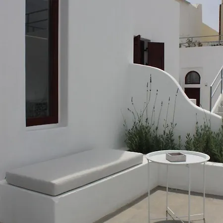 Outopoia Cave 4* Oia