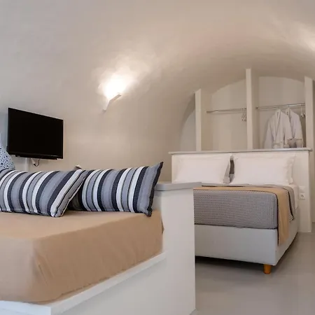 Lägenhetshotell Outopoia Cave 4*