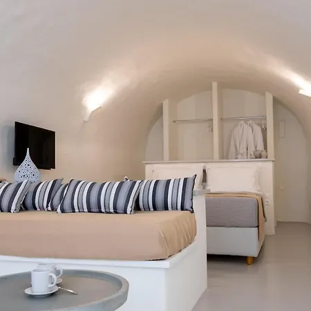 Apartmanhotel Outopoia Cave Ía
