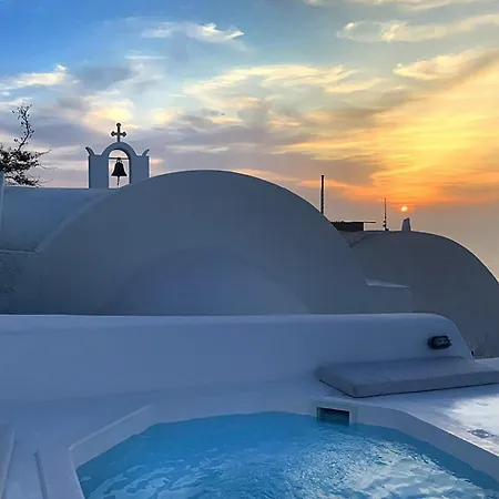 Outopoia Cave Oia (Santorini)