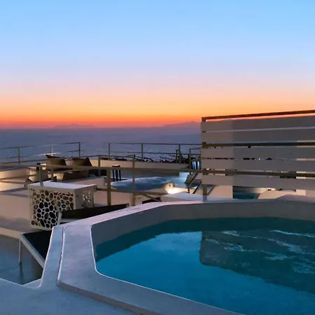 Outopoia Cave Aparthotel Oia (Santorini)