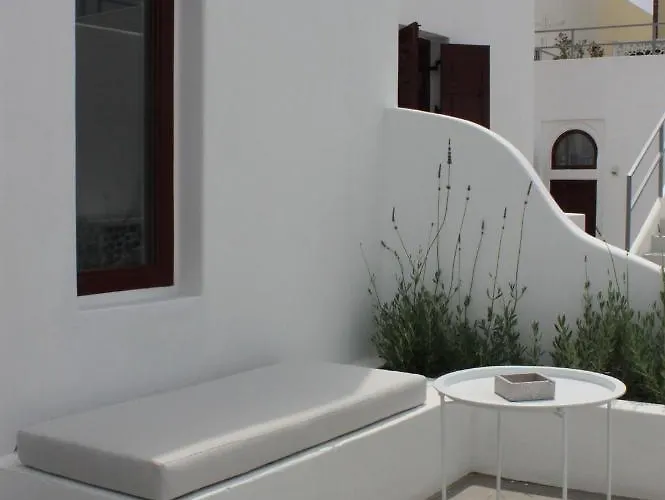 Outopoia Cave 4* Oia (Santorini)