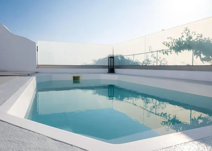 Outopoia Cave מלון דירות אויה