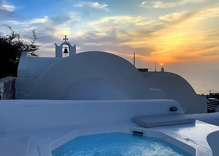 Outopoia Cave Oia (Santorini)