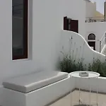 Outopoia Cave 4* Oia