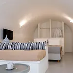 Hotel apartamentowy Outopoia Cave Oia
