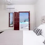 Outopoia Cave 4* Oia