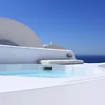Outopoia Cave 4* Oia